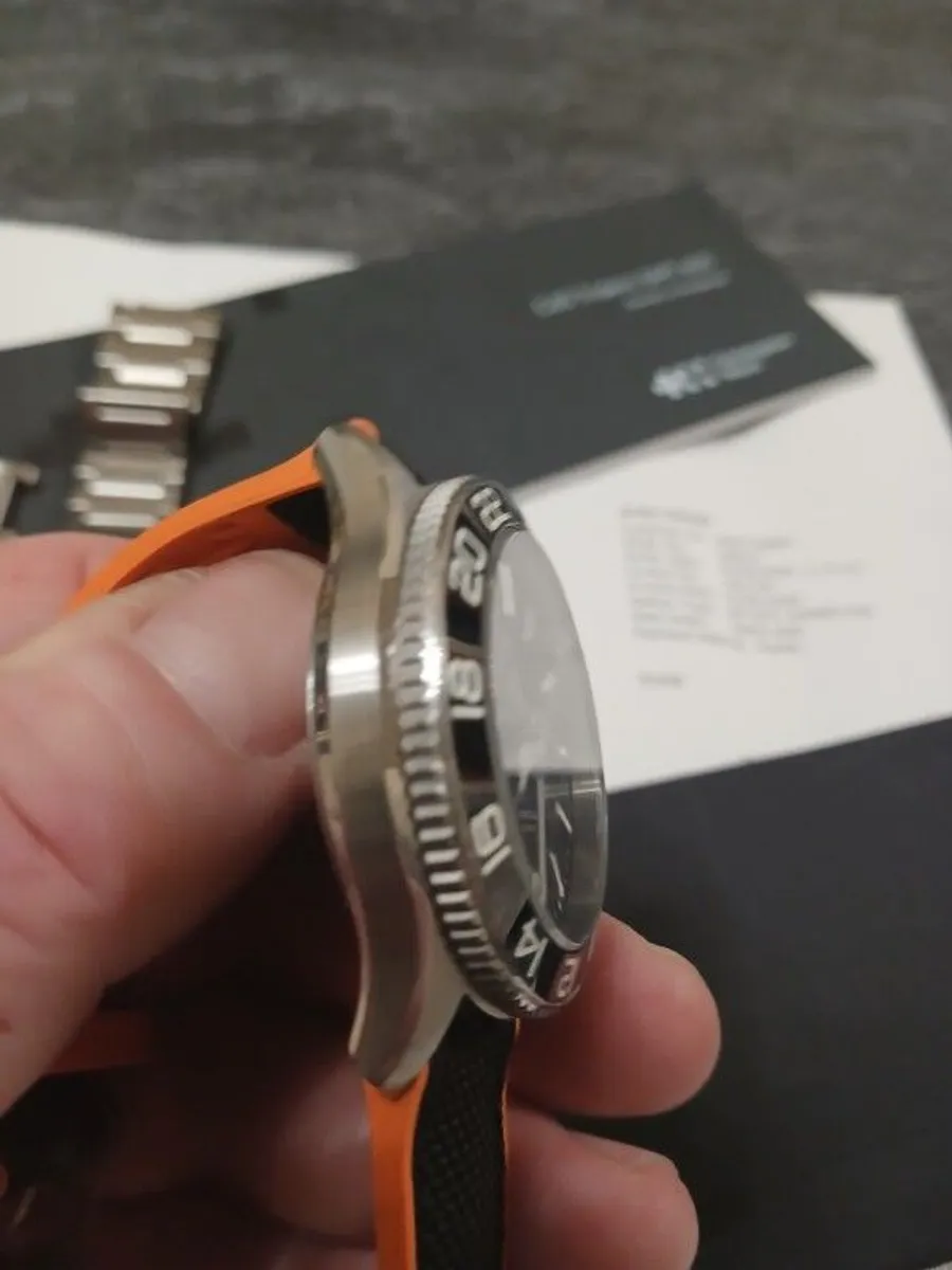 Christopher Ward C60 GMT 42mm - Image 3