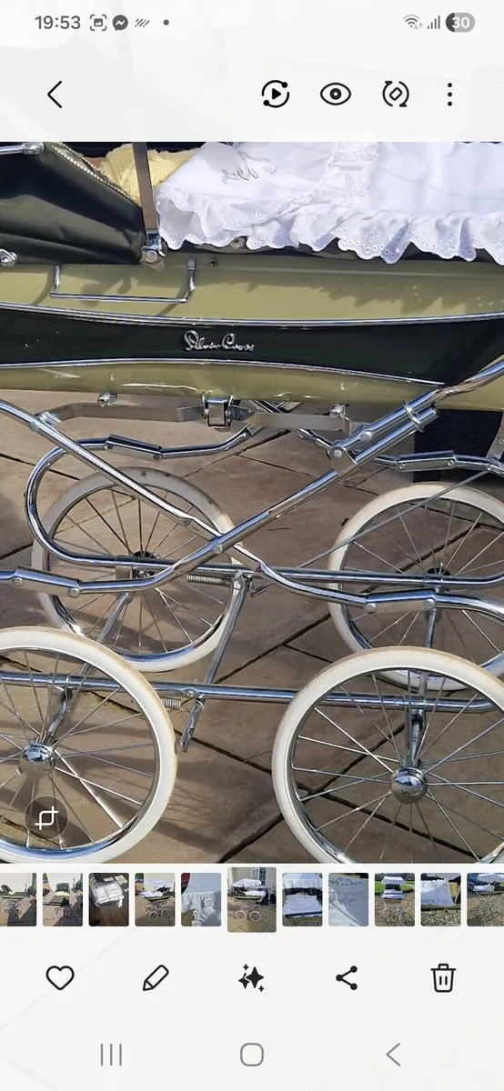 Silvercross pram - Image 4