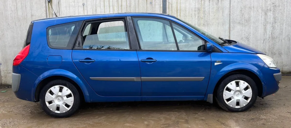2007 Renault scenic for parts - Image 2