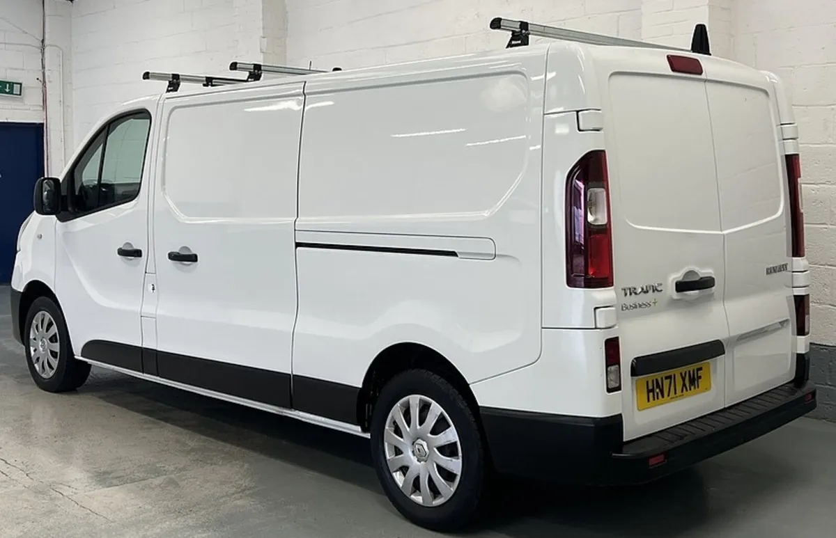 2021 Renault Trafic Panel Van - Image 3
