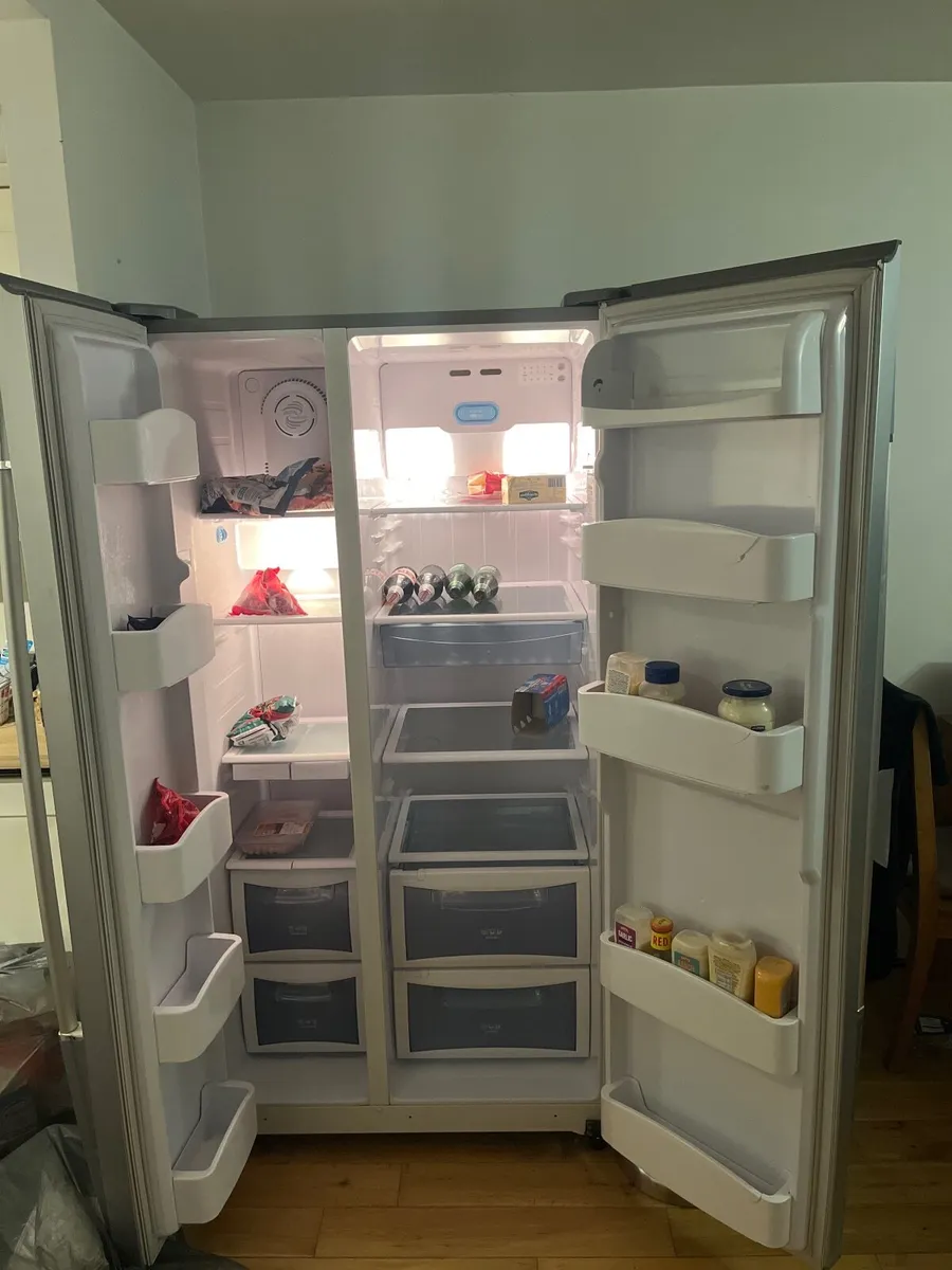 Fridge freezer - Image 4