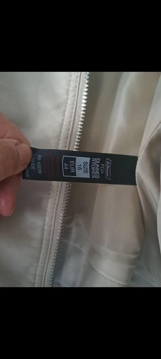 Ladies Beige faux leather biker jacket - Image 4
