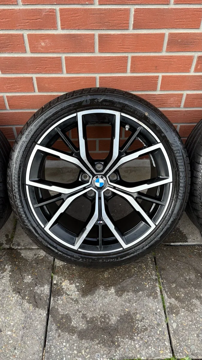 19” Genuine BMW Alloys - Image 3