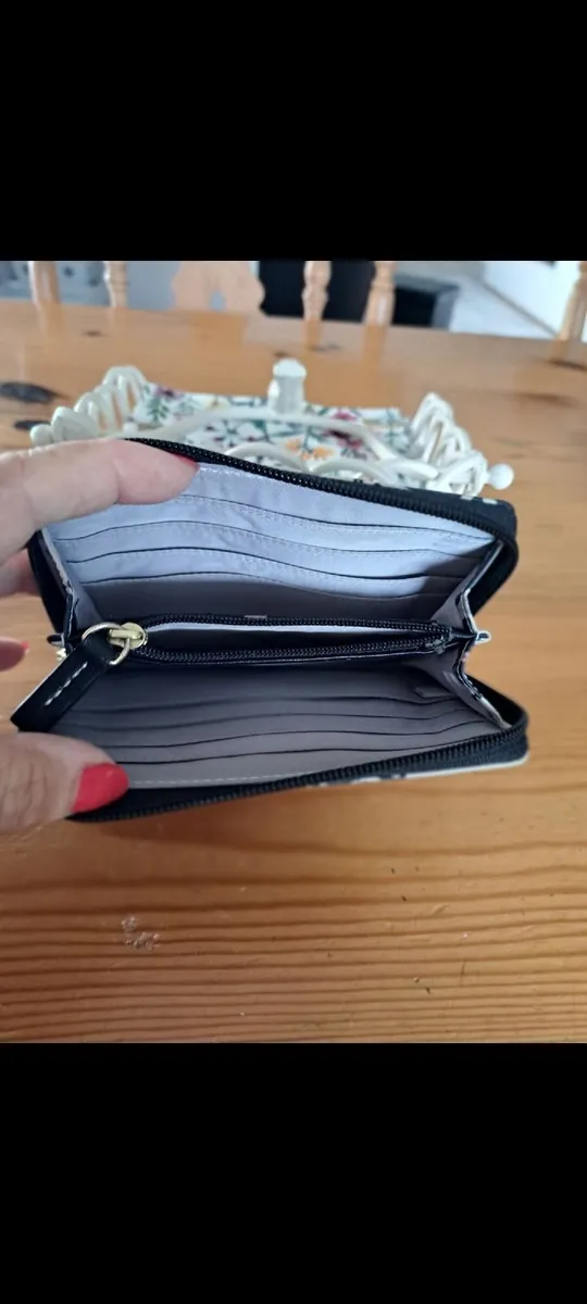 Ladies RADLEY WALLET - Image 2