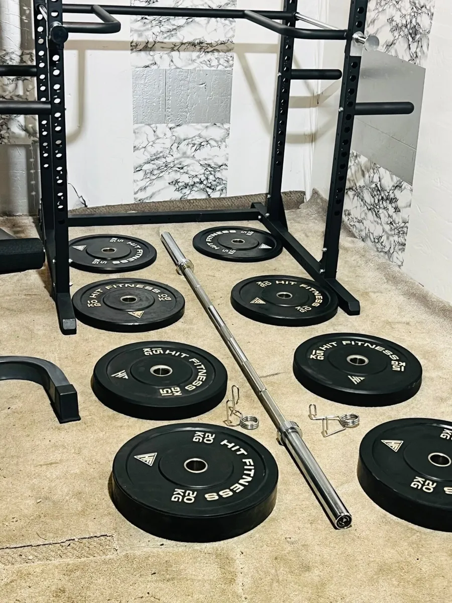 POWER RACK WITH DIP ATTACHMENT WEIGHTS BARBELL - Image 2