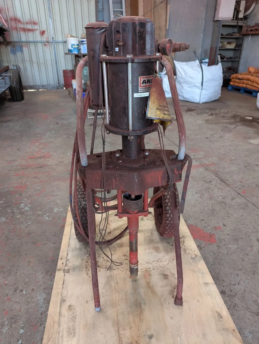 Industrial Paint sprayer for sale - Image 1