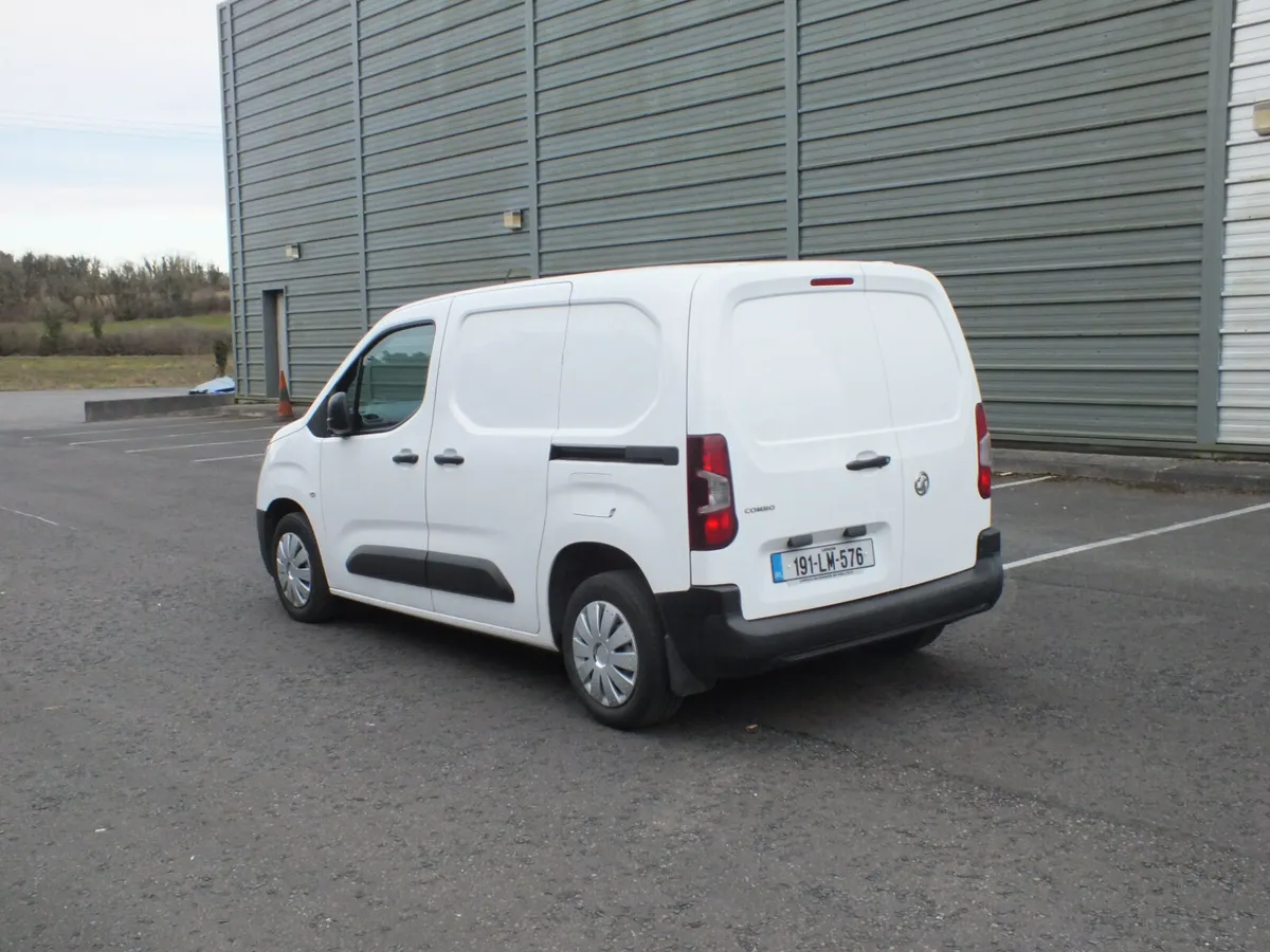 Vauxhall Combo 2019 - Image 4
