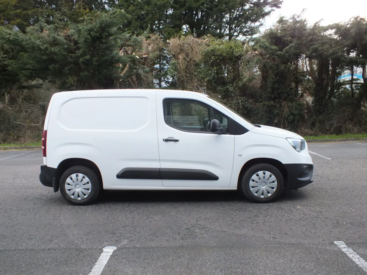 Vauxhall Combo 2019 - Image 1