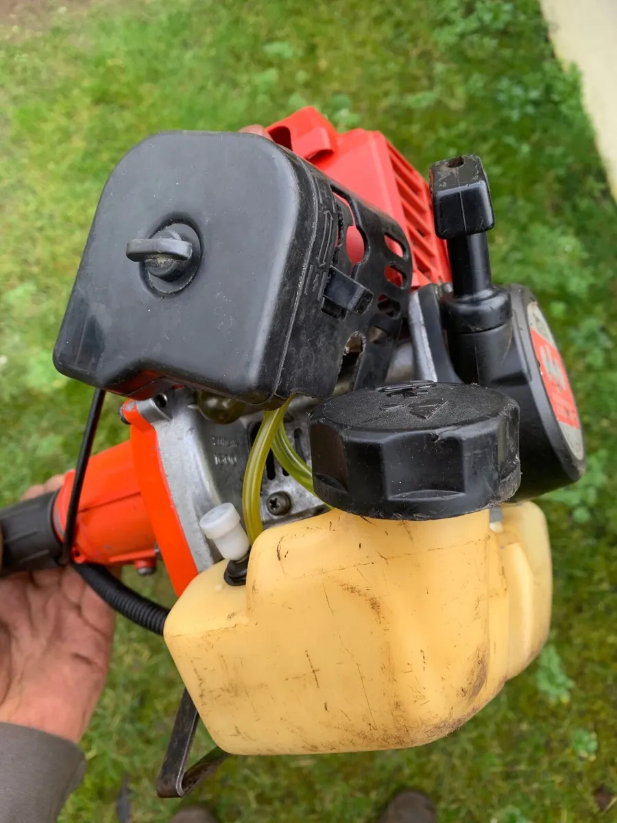 Strimmer Komatsu - Image 1