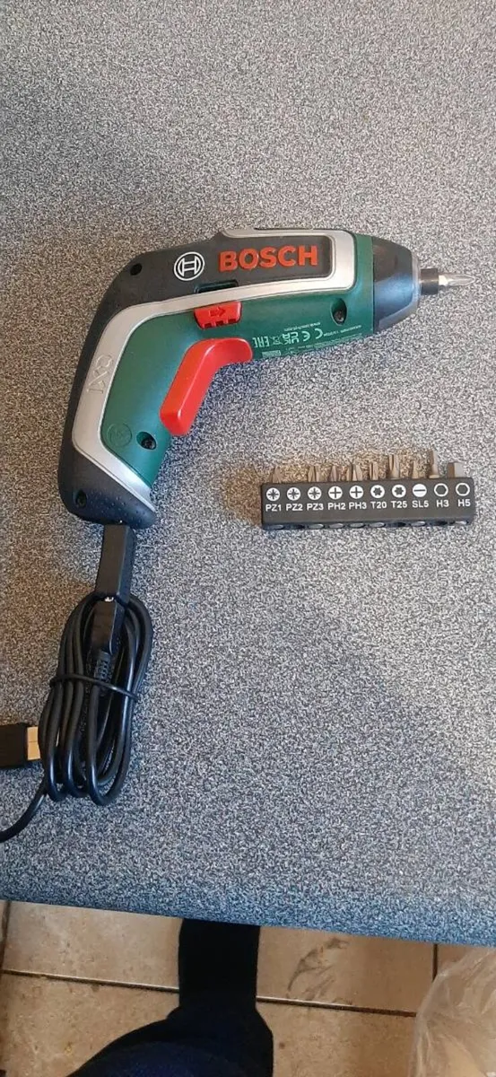 Bosch hand drill - Image 1