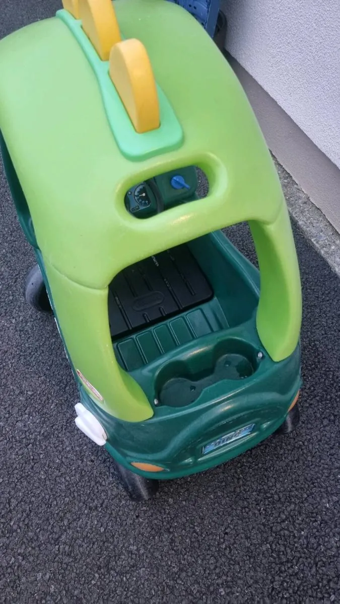 Little tikes car - Image 4