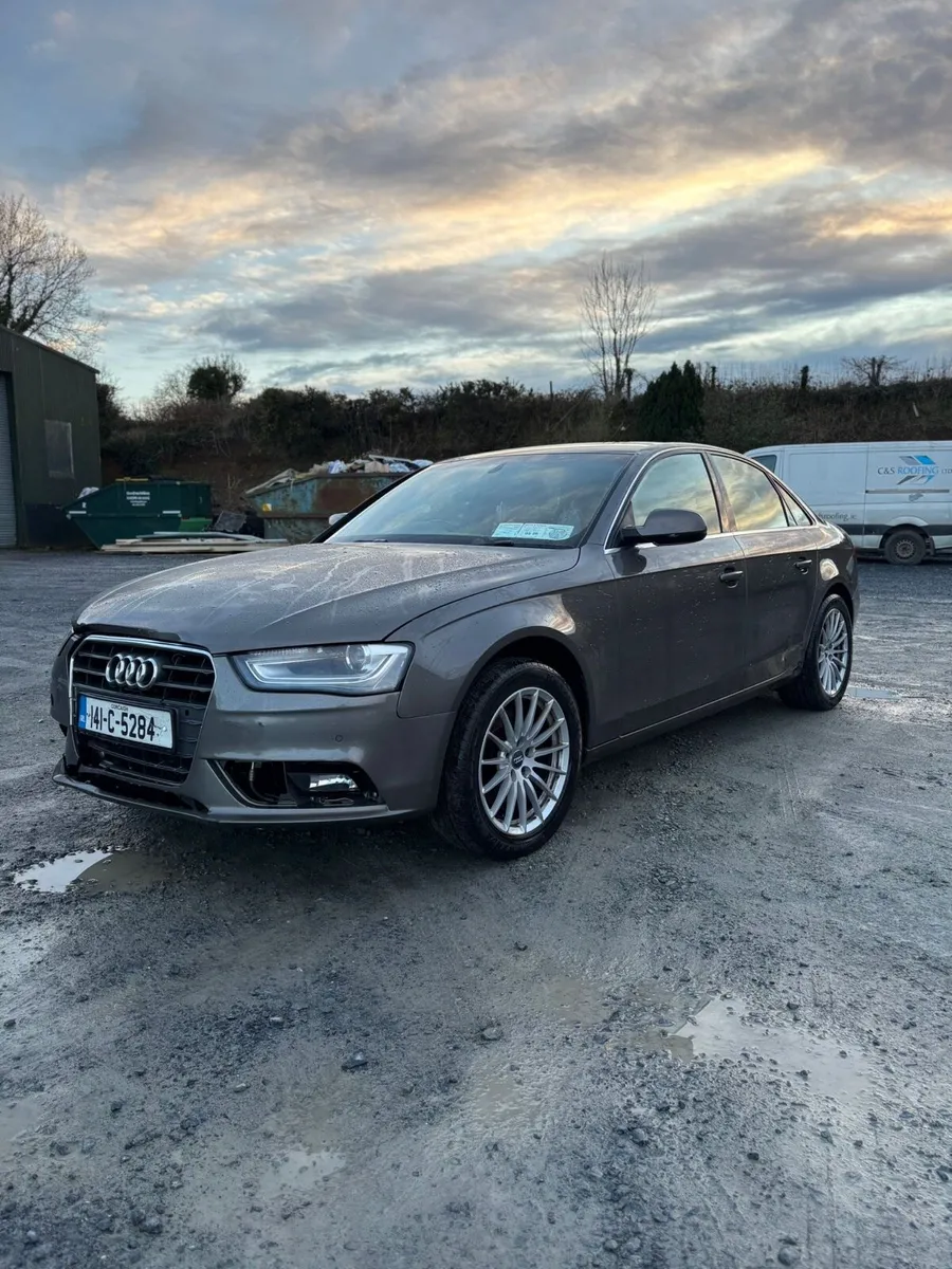 2014 Audi A4 2 L diesel - Image 1