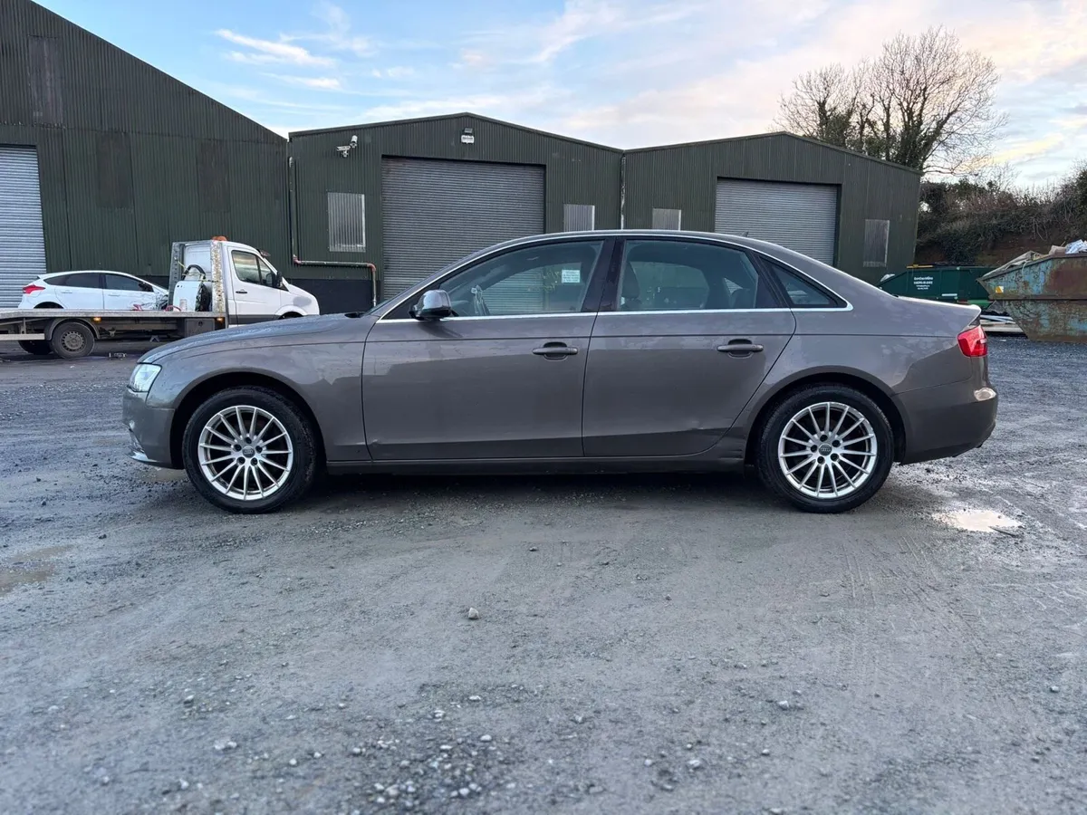 2014 Audi A4 2 L diesel - Image 4