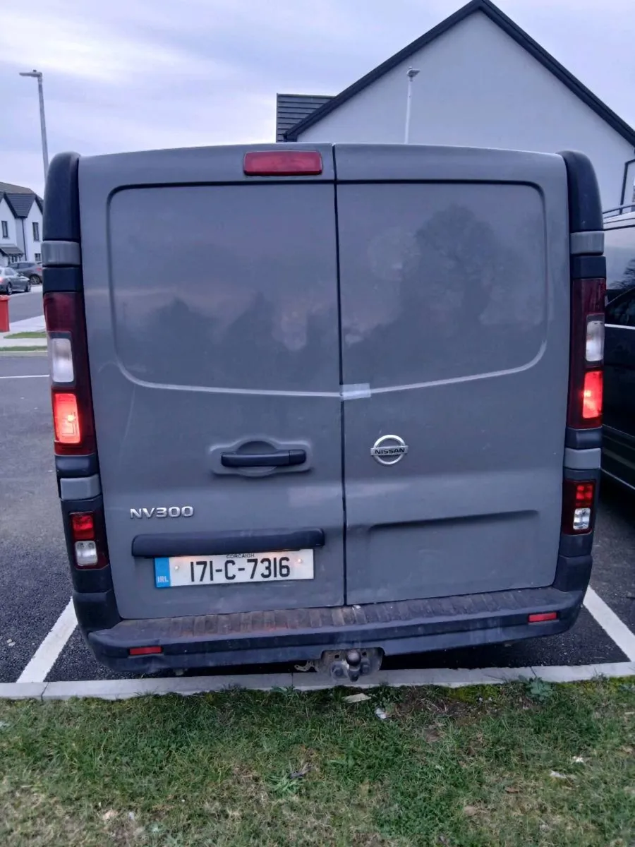 171 nissan nv300 - Image 1