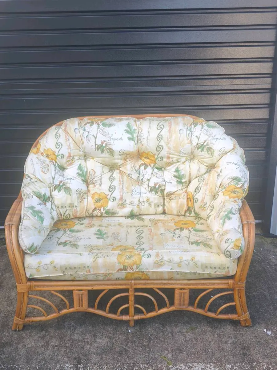 2 seater wicker chair - Image 1