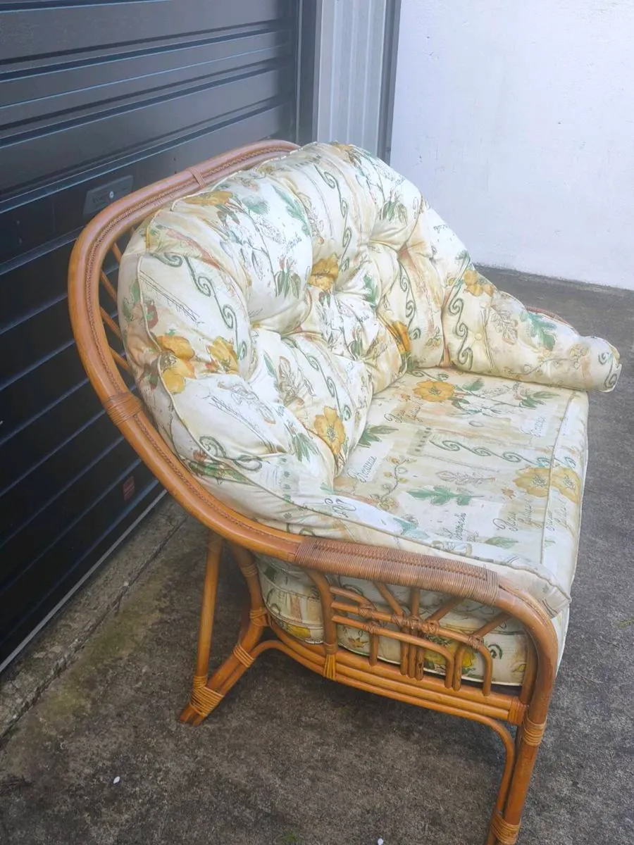 2 seater wicker chair - Image 2