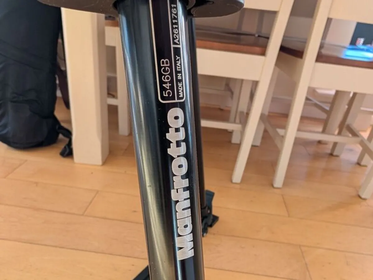 tripods  Manfrotto 504HD Head & 546GB 2-Stage Aluminium Tripod - Image 3