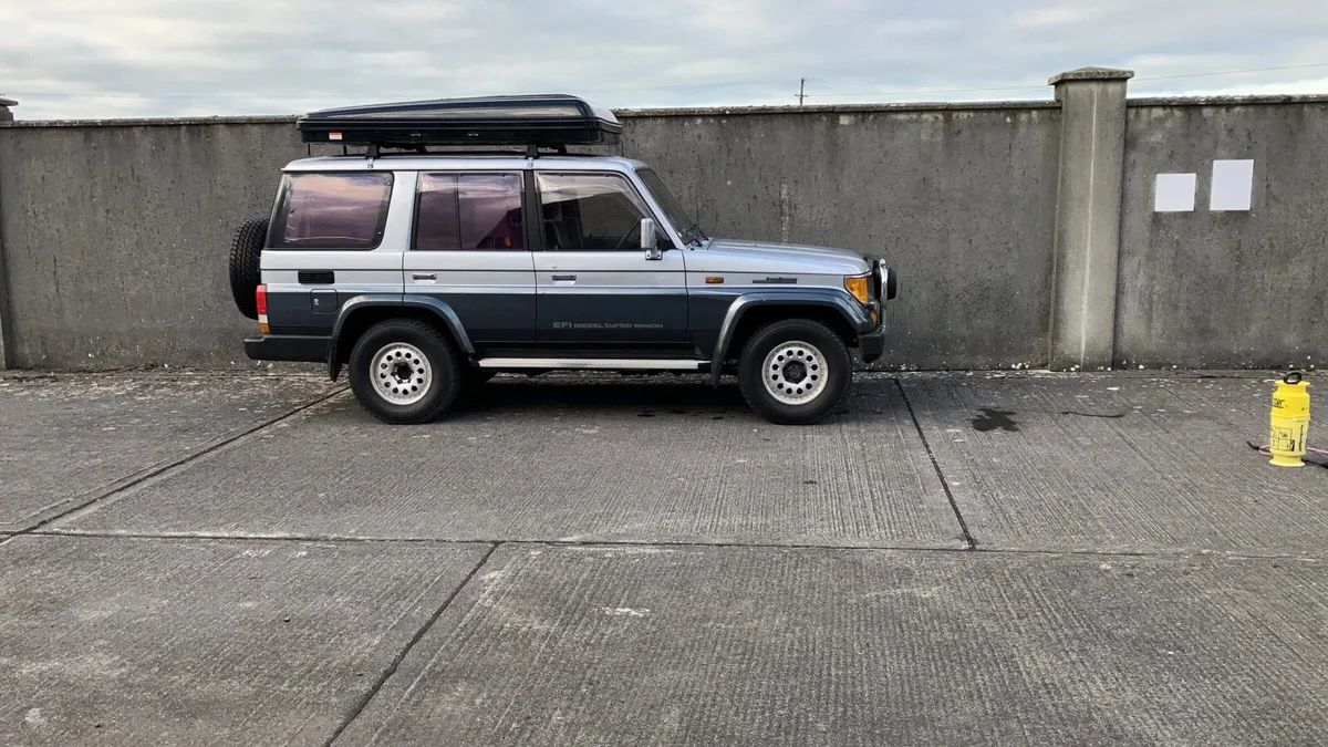 Toyota Land Cruiser Prado MANUAL - Image 3