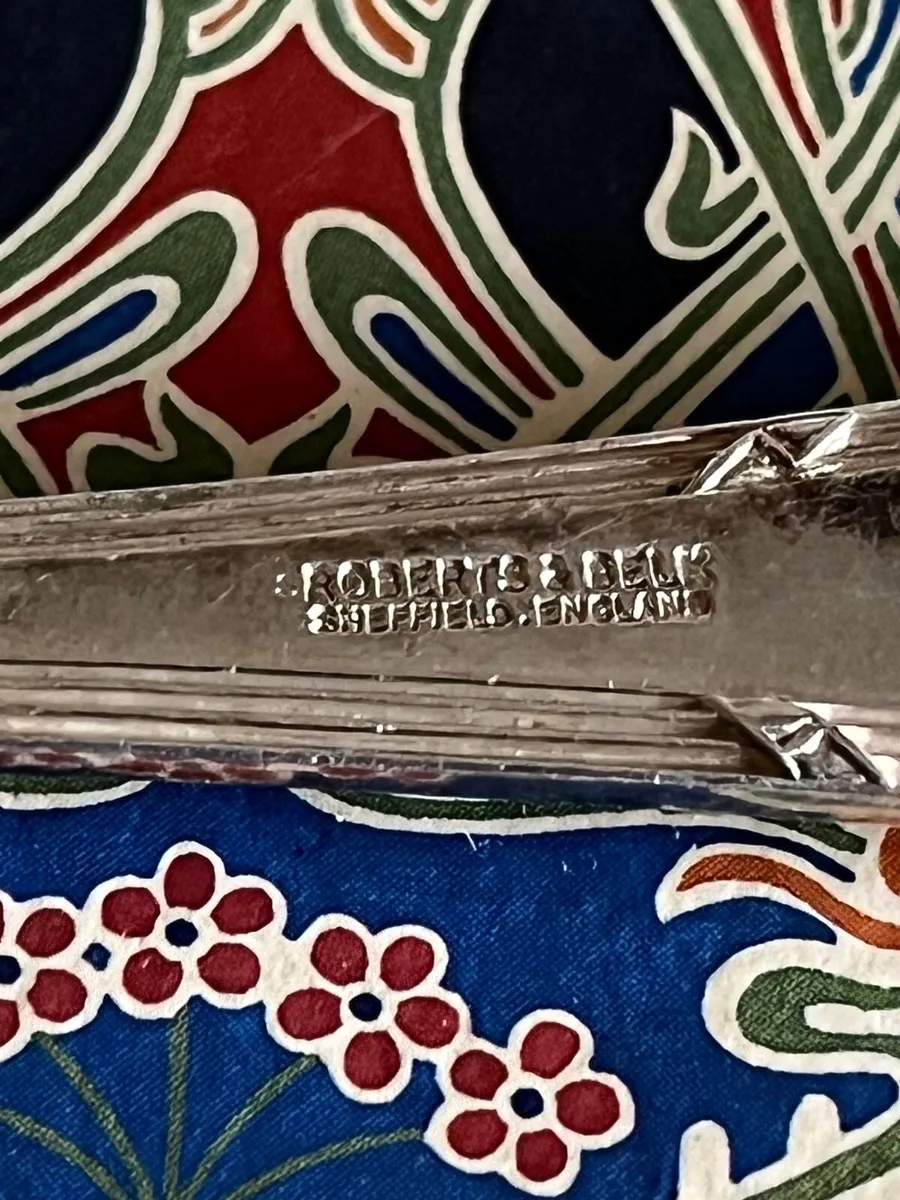 Vintage Roberts and Belk Cutlery Set- 40 pieces - Image 3
