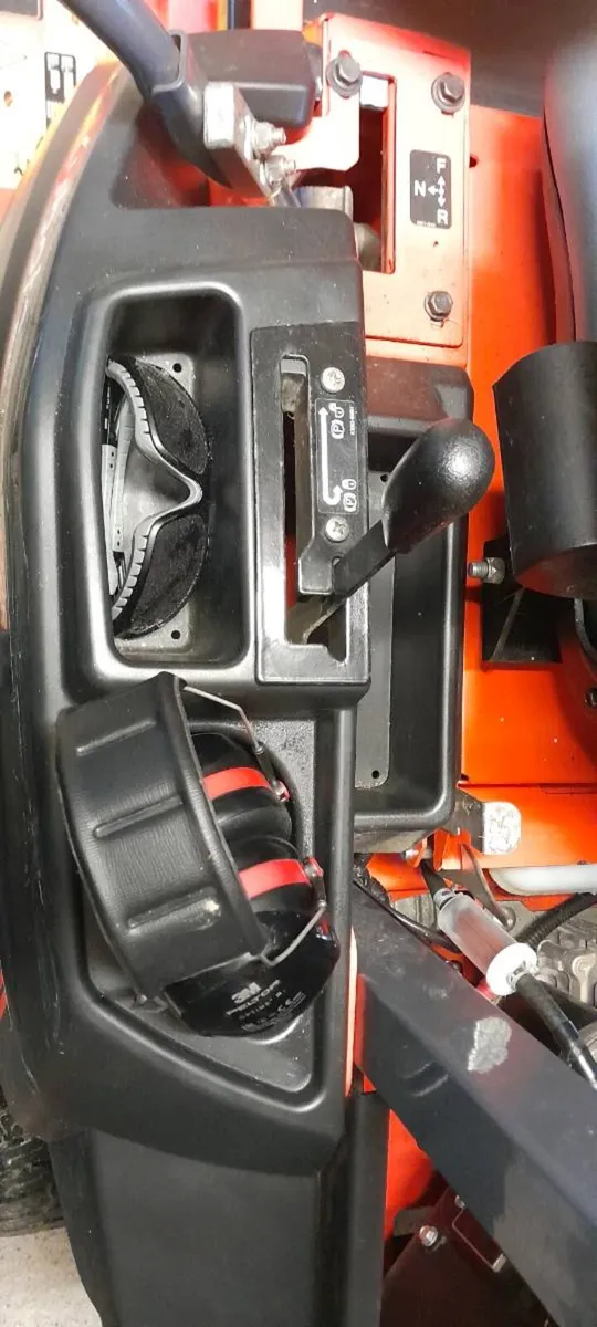 Kubota  zero turn - Image 4