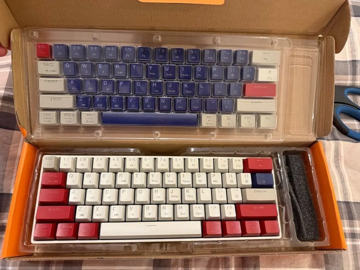 Content Creator & Tech Bundle (GoPro Hero 10 Black Kit + Peripherals) - Image 4