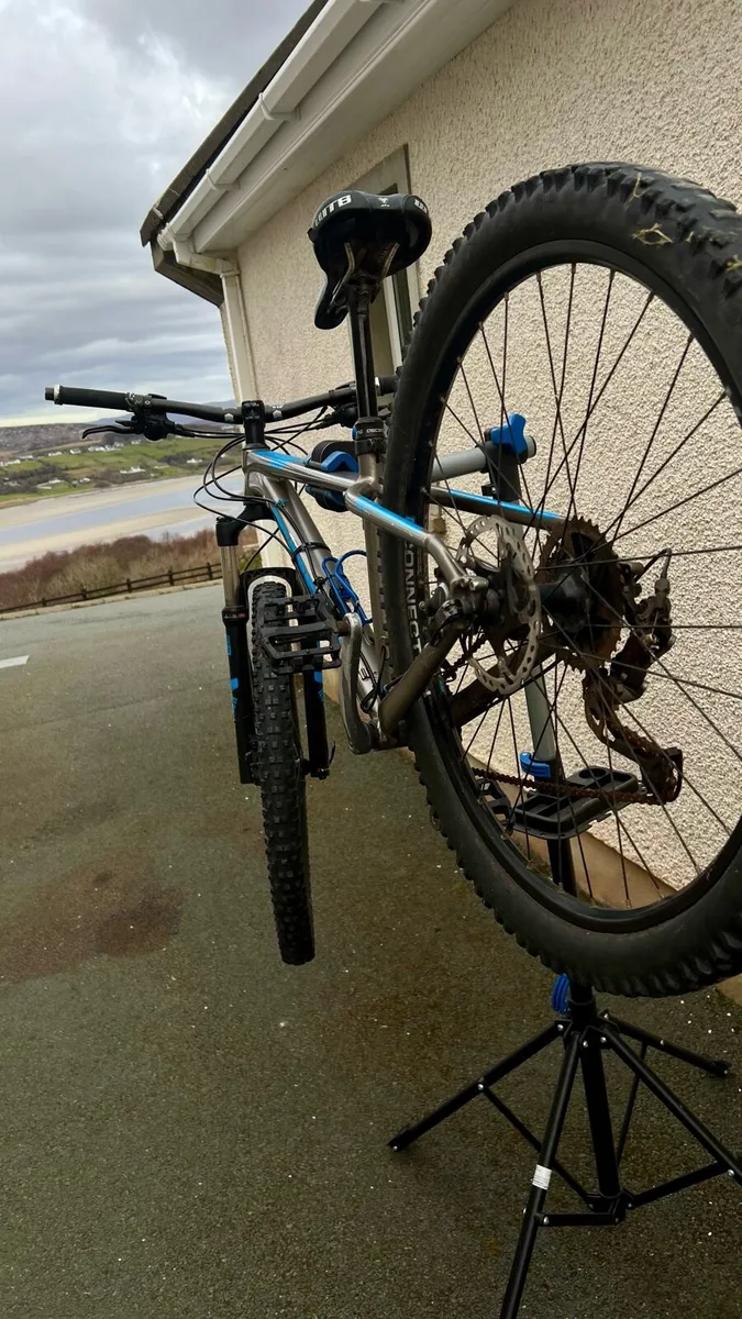 Trek X-calliper 7 mountain bike - Image 2