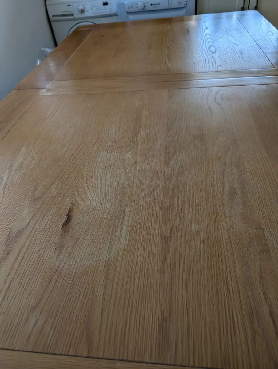 Dining table - Image 3