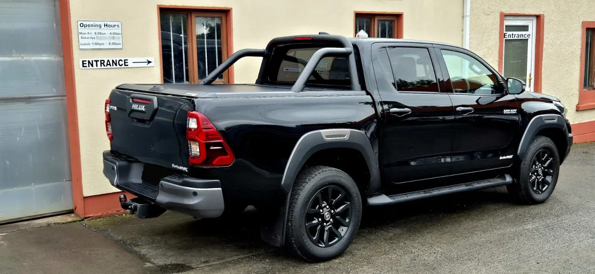 Toyota Hilux Invincible X Auto 2026 Plus Vat - Image 4