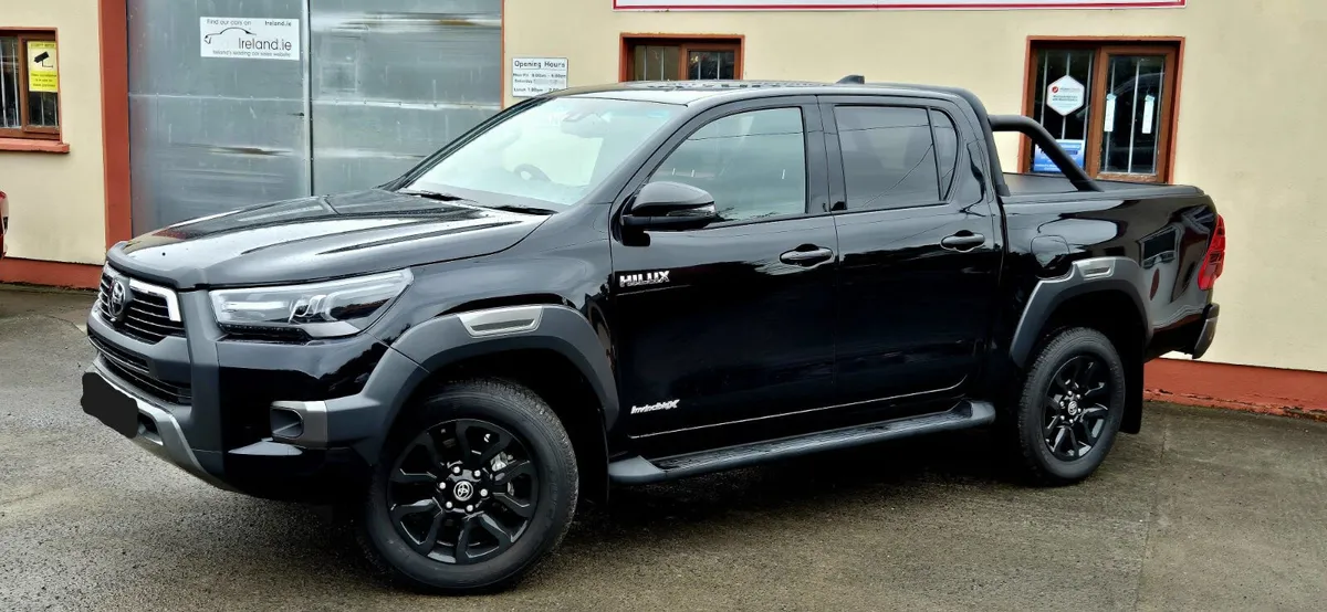 Toyota Hilux Invincible X Auto 2026 Plus Vat - Image 3
