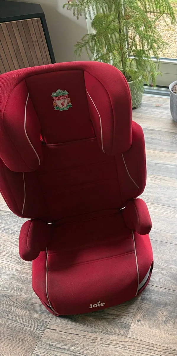 Joie Liverpool High Back Booster Car Seat - Image 3