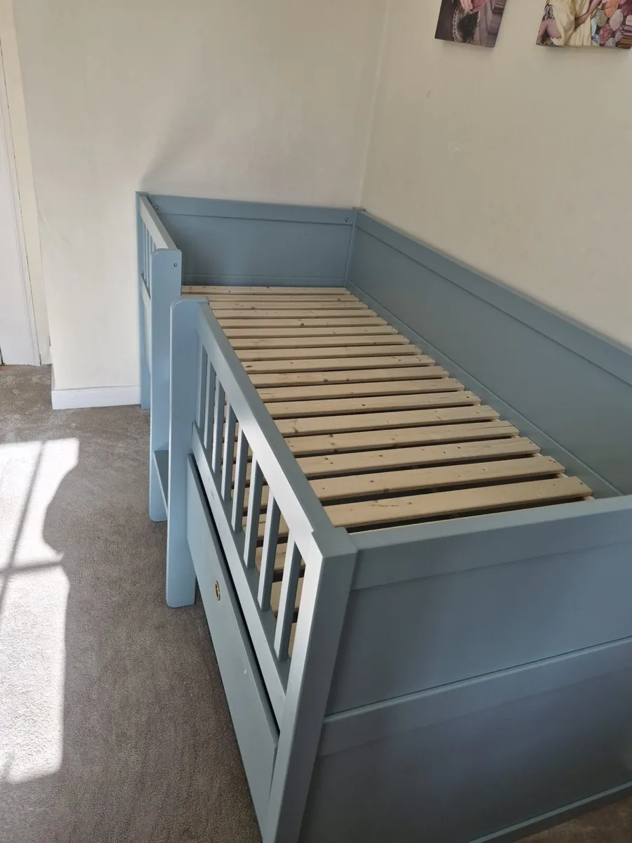 Bed frame - Image 2