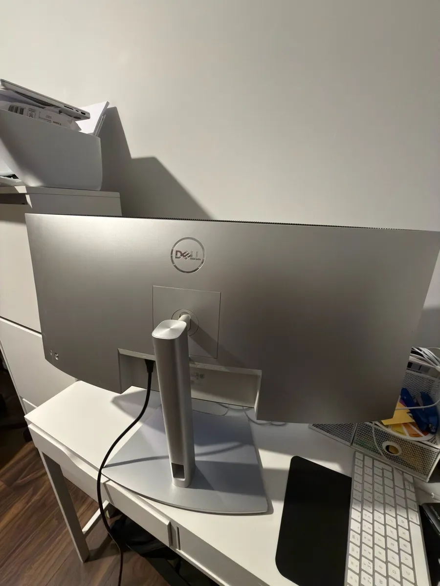 Dell 34” Curved Ultrawide Monitor – 3440x1440 - Image 2