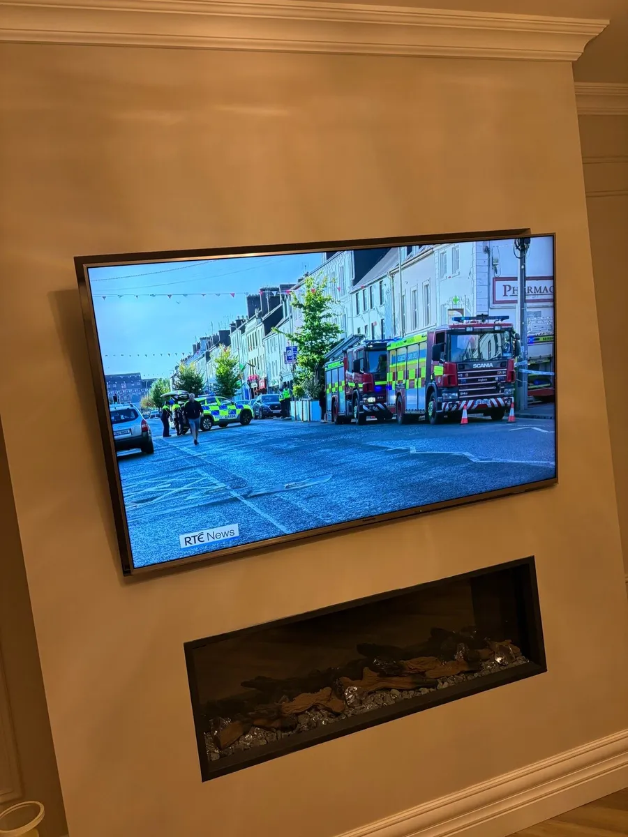 Panasonic 58” Smart TV - Image 2