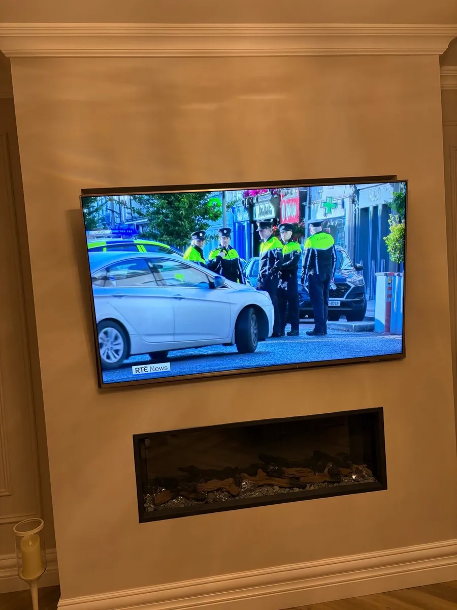 Panasonic 58” Smart TV - Image 3