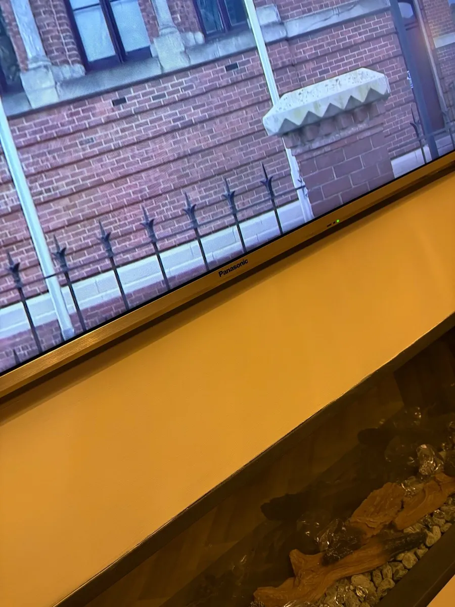 Panasonic 58” Smart TV - Image 4