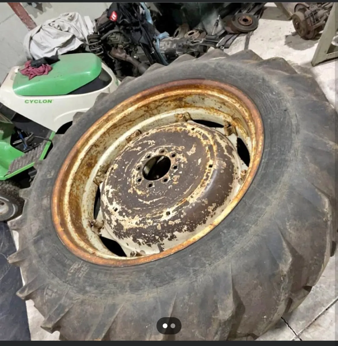 13.6x 38 wheels and tyres - Image 1