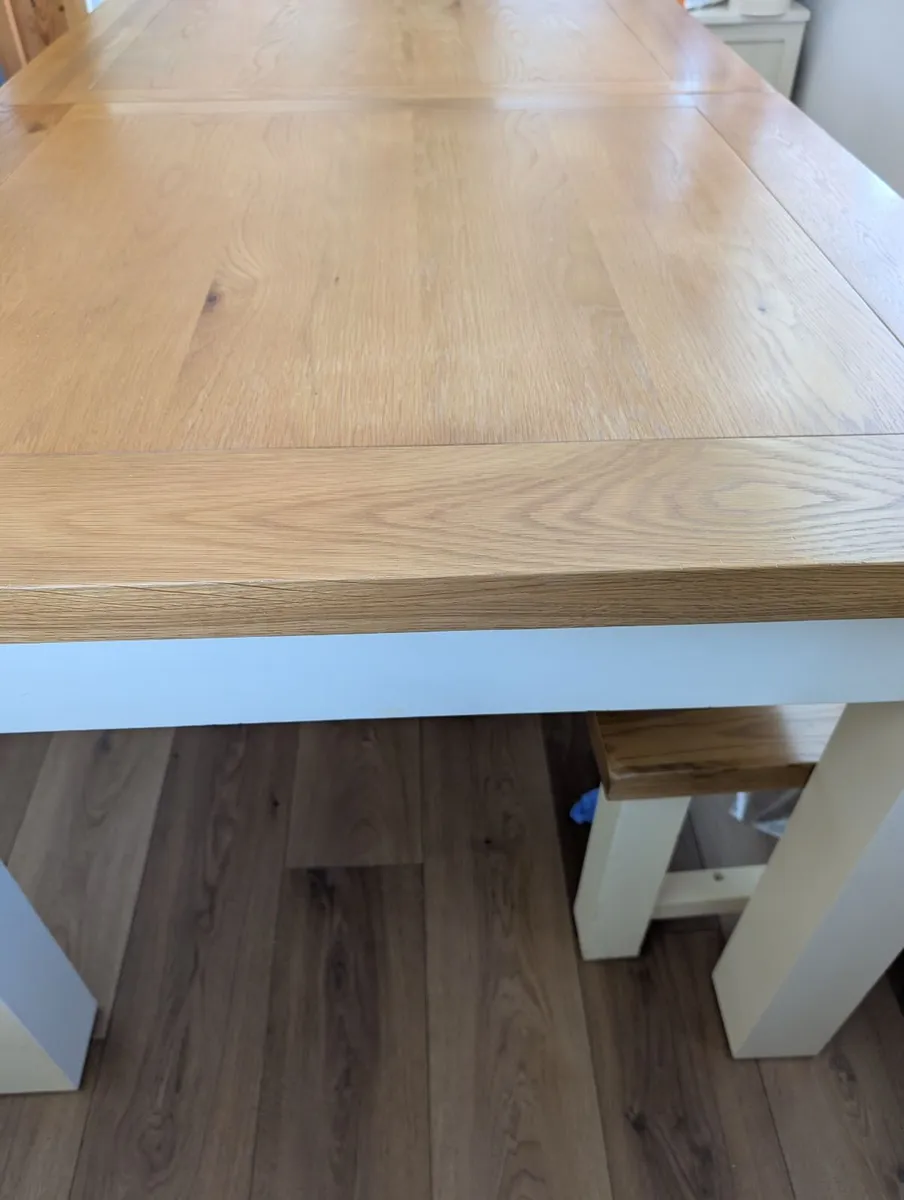 Dining table - Image 4