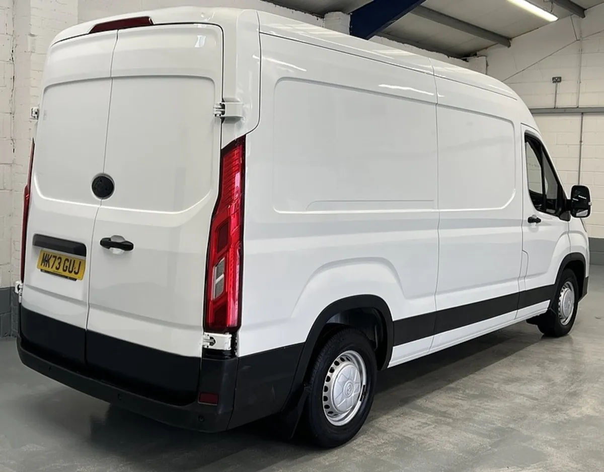 2023 Maxus Deliver 9 Panel Van - Image 4