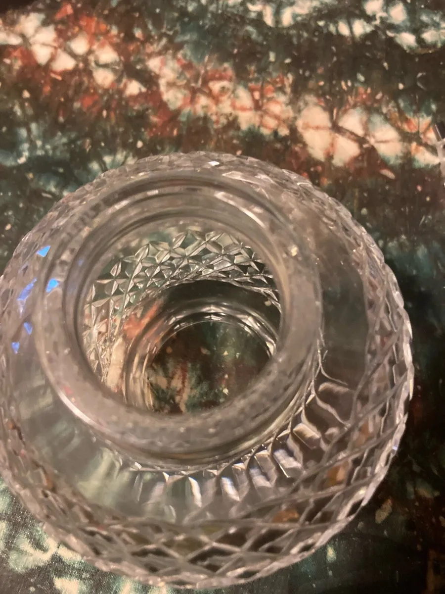 Tyrone crystal globe free postage - Image 2