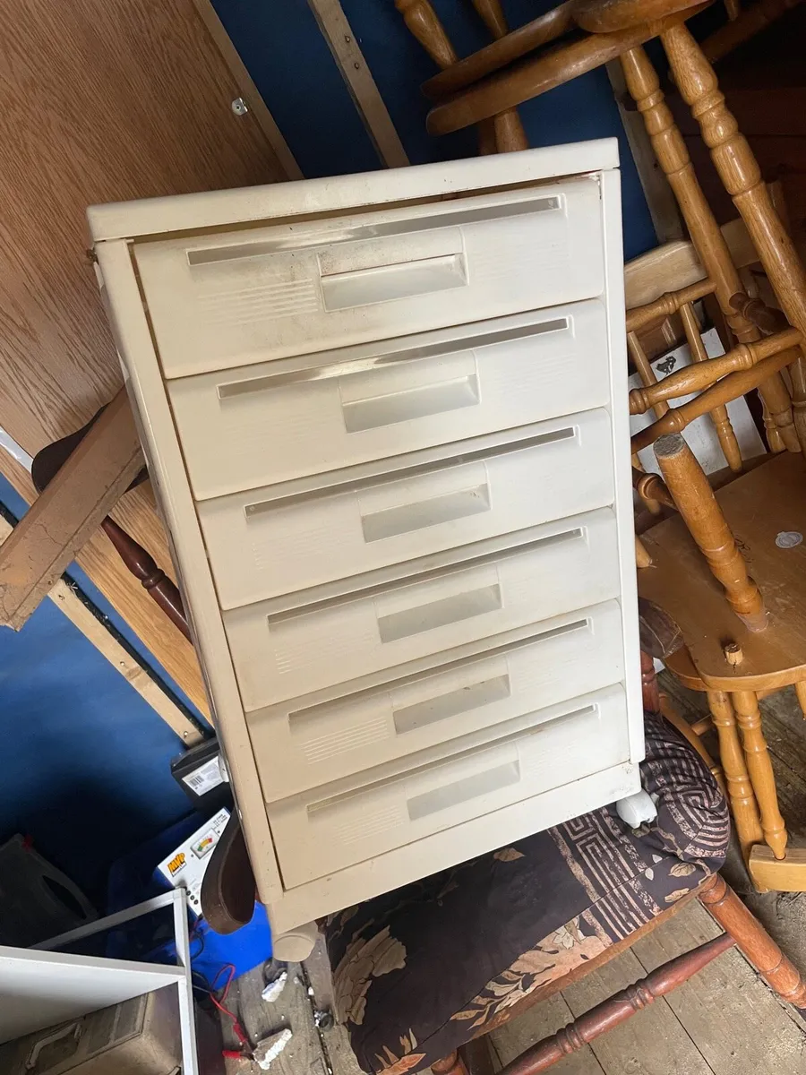 Plastic storage drawer - Image 1