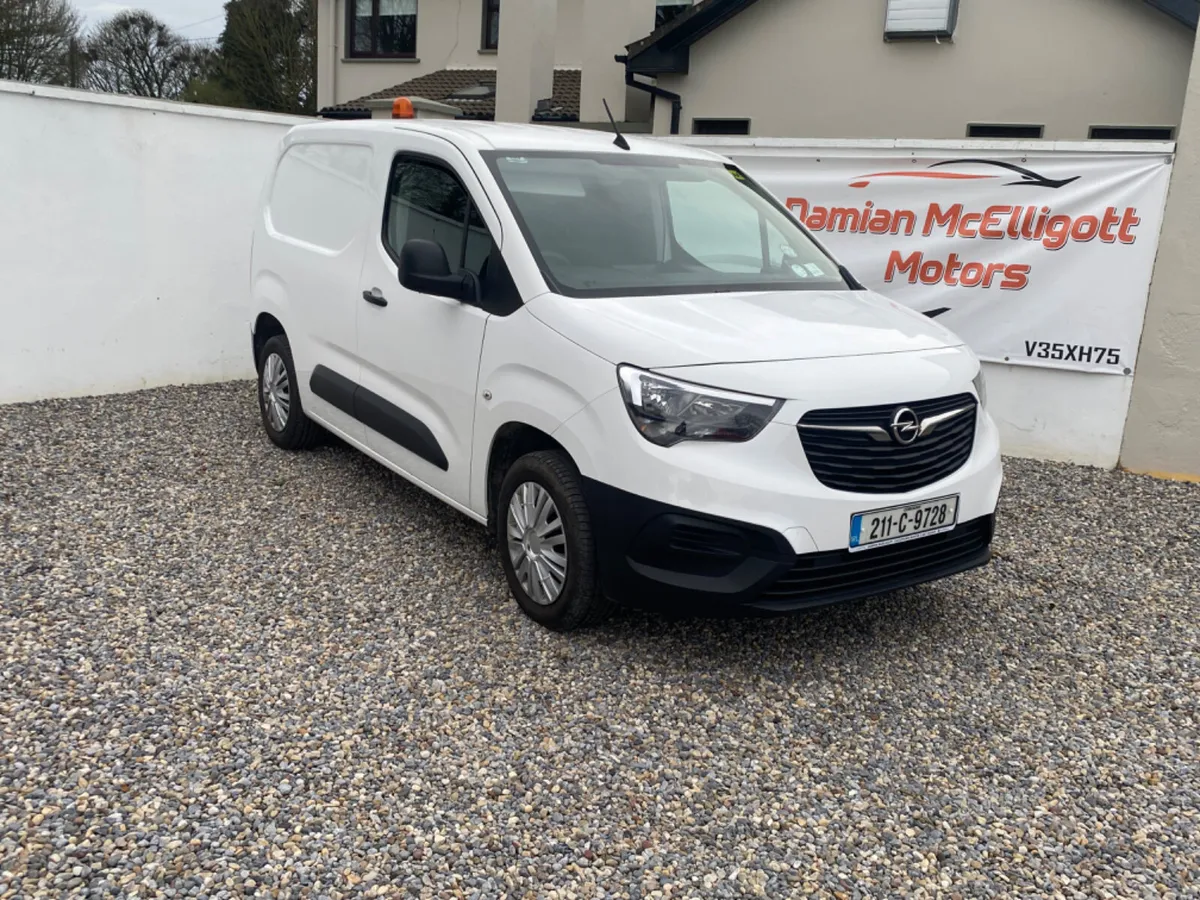2021 Opel Combo 3 Seater - Image 3