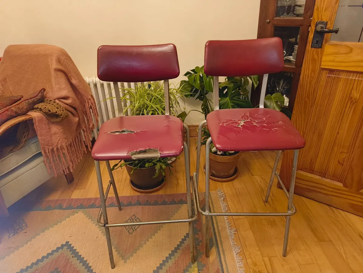 Set of two traditional metal bar stools best offer - Image 2