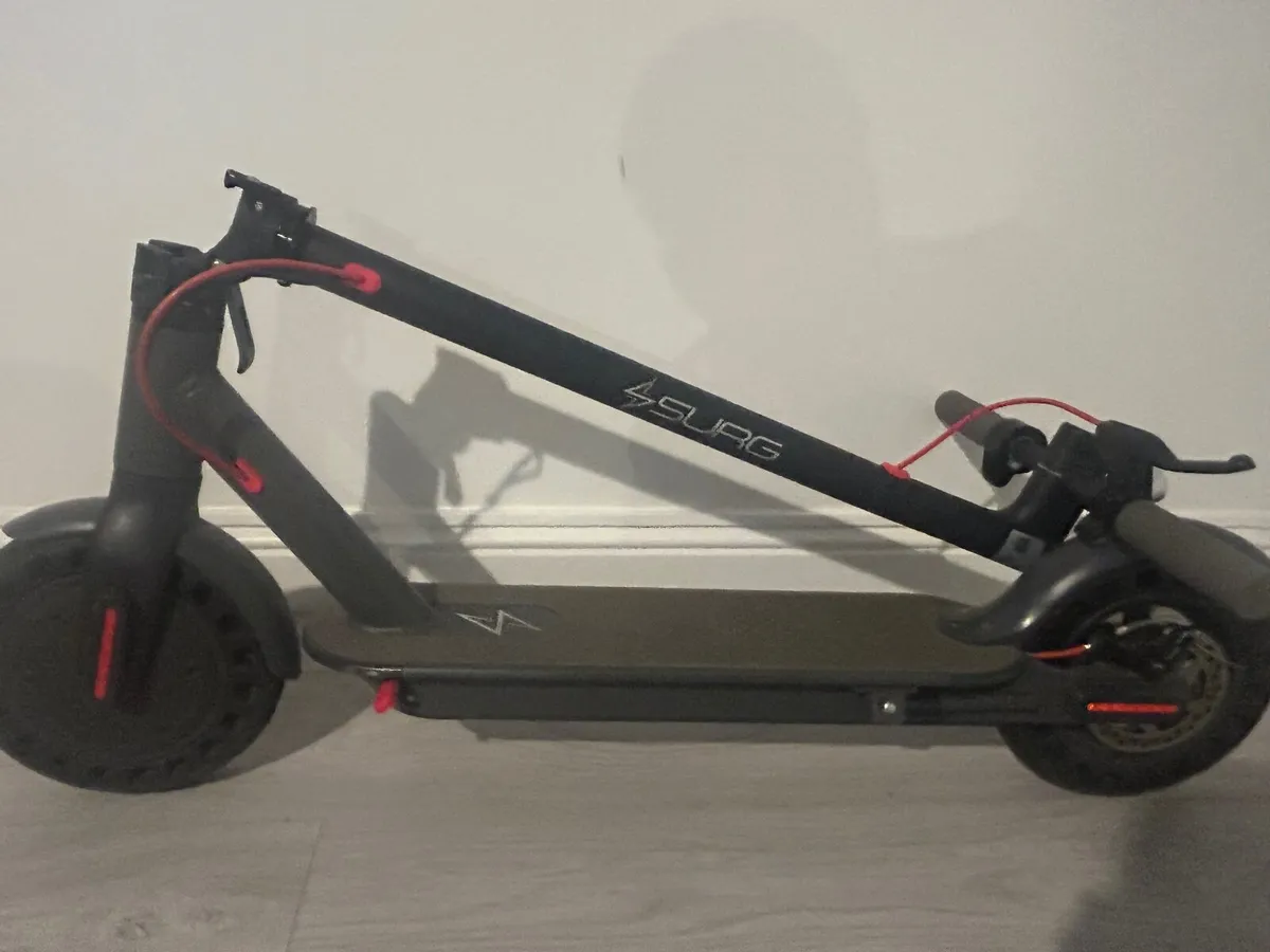 SURG City S Electric Scooter – 25 km/h – Solid Tir - Image 1