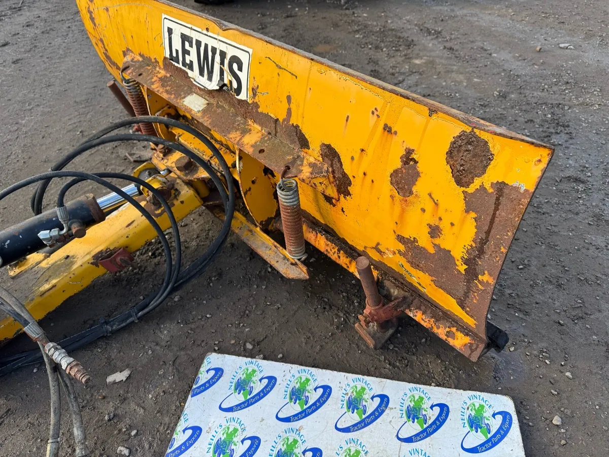 Lewis Hydraulically Adjusted Snow Plough - Image 4