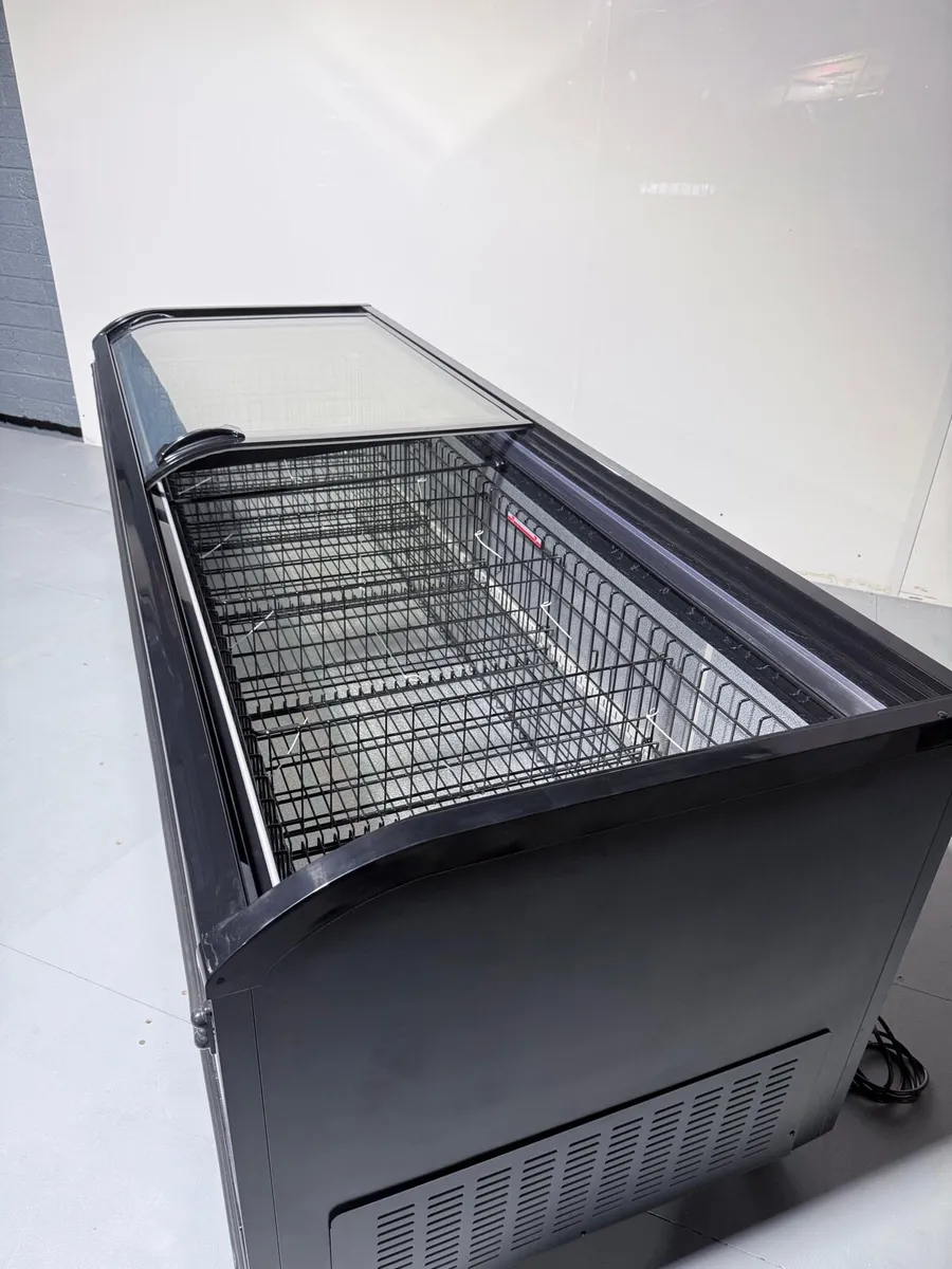 New Chest freezers 2.5m - Image 2