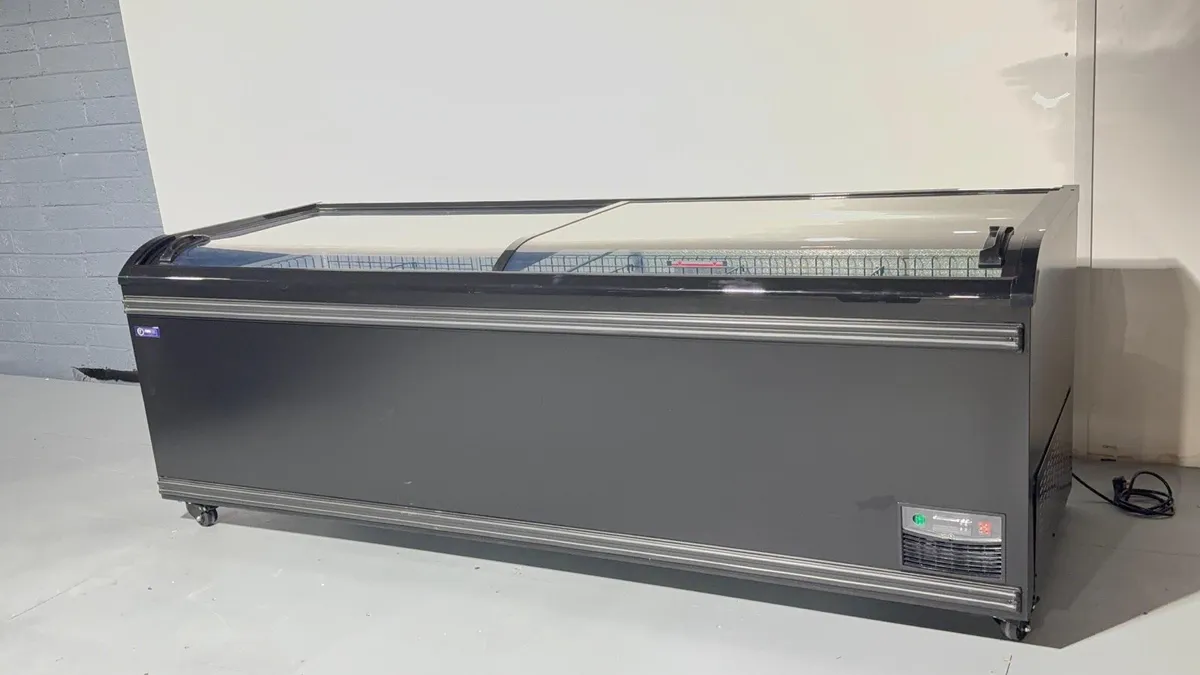 New Chest Freezers 2.1m - Image 2