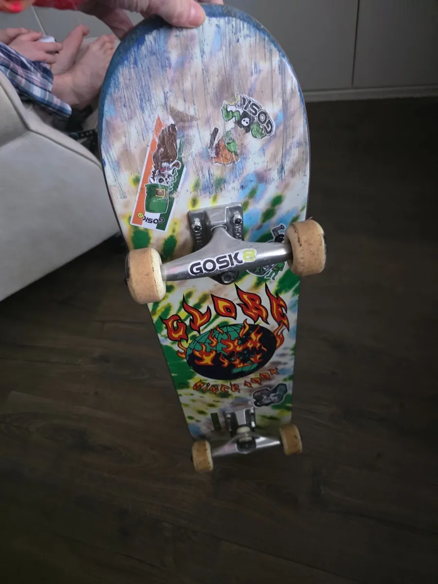 Skateboard - Image 1