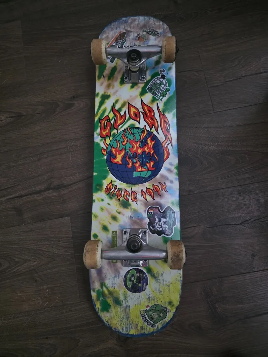 Skateboard - Image 4