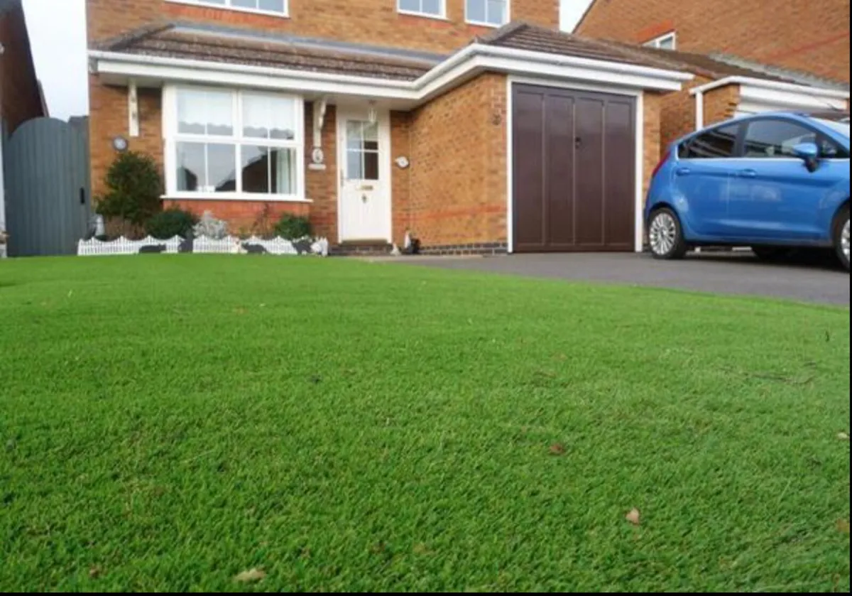 ARTIFICIAL GRASS CAN BE CIT TO ANY SIZE U NEED - Image 4