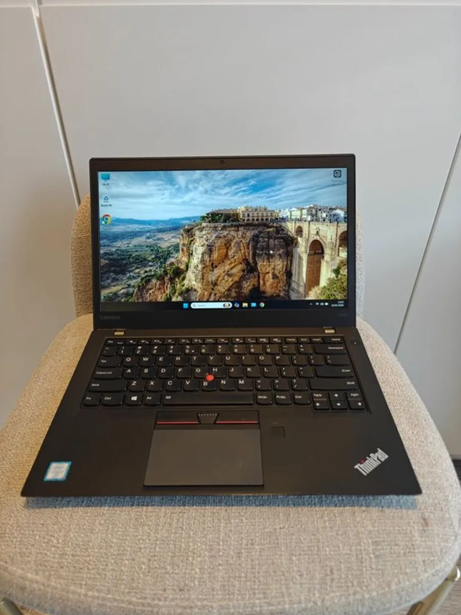 Lenovo Thinkpad T460s | i7 | 16GB | 14" Touchscree - Image 1
